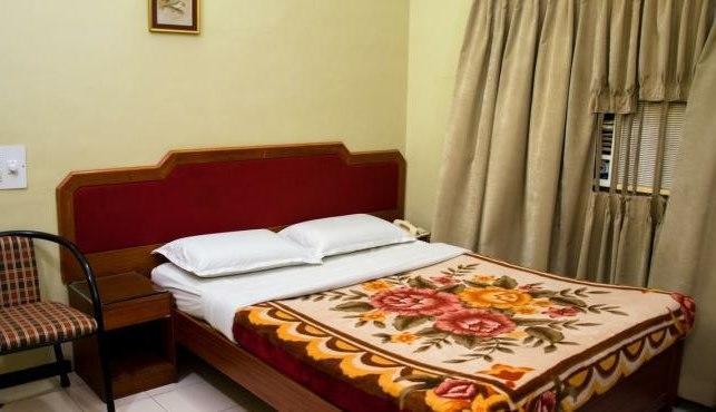 Hotel Bombay Tiffanys Mysore Εξωτερικό φωτογραφία