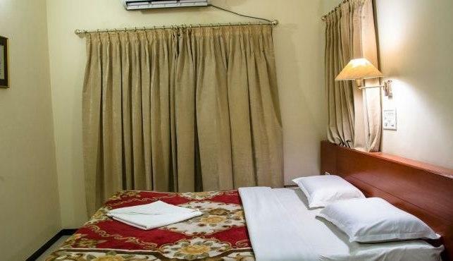 Hotel Bombay Tiffanys Mysore Εξωτερικό φωτογραφία