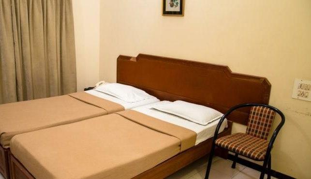 Hotel Bombay Tiffanys Mysore Εξωτερικό φωτογραφία